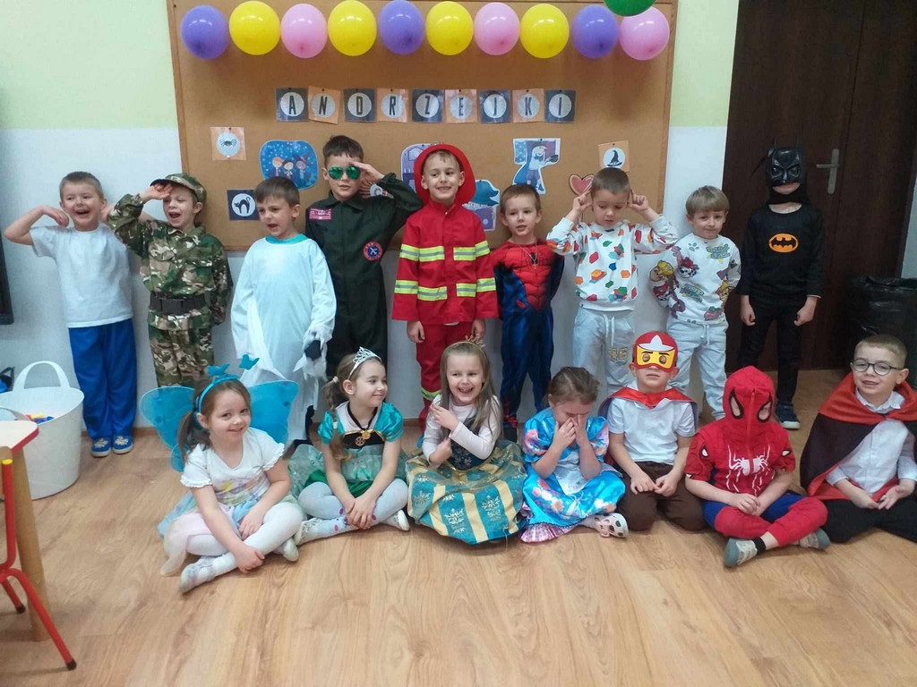 Andrzejkowy Bal w Stylu Kosmos FLUO