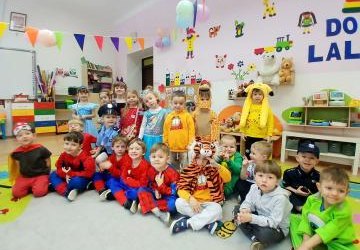 Bal karnawałowy - Alicja w krainie czarów